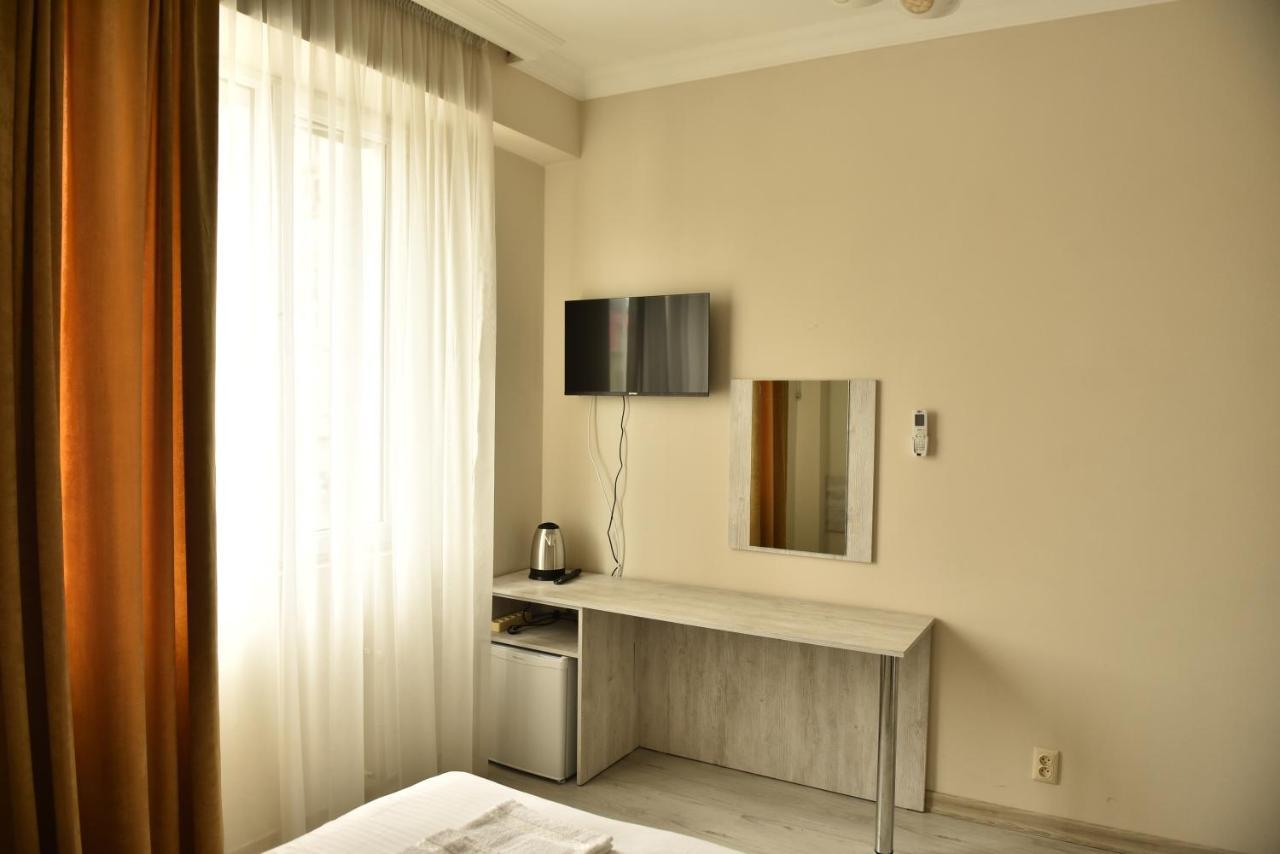 Prime Hotel Batumi Zewnętrze zdjęcie