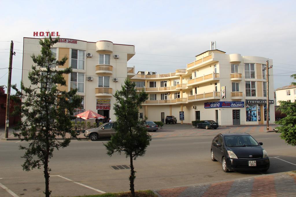 Prime Hotel Batumi Zewnętrze zdjęcie