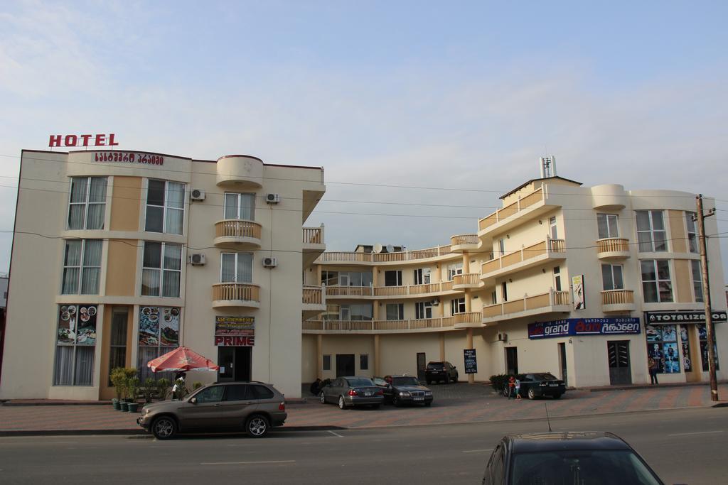 Prime Hotel Batumi Zewnętrze zdjęcie
